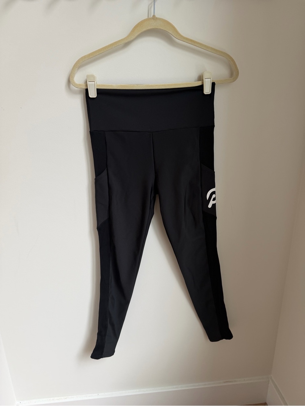 Black Peloton Leggings Size Large